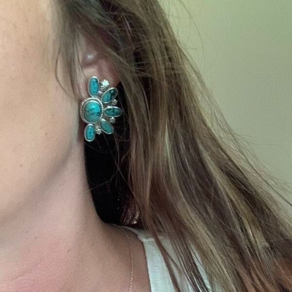 Turquoise silver stud earrings western - Picture 7 of 7